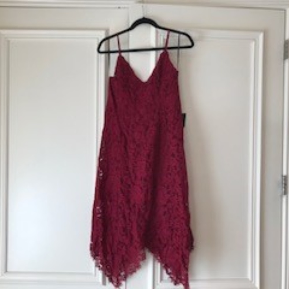 Elegant maroon lace midi dress